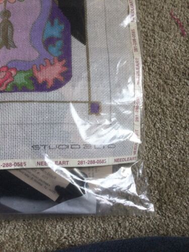 STUDIO 2 Ltd. “Tapestry Purse” Pic H.P. Needlepoint Canvas 14 Mesh Unfinished - Picture 3 of 9