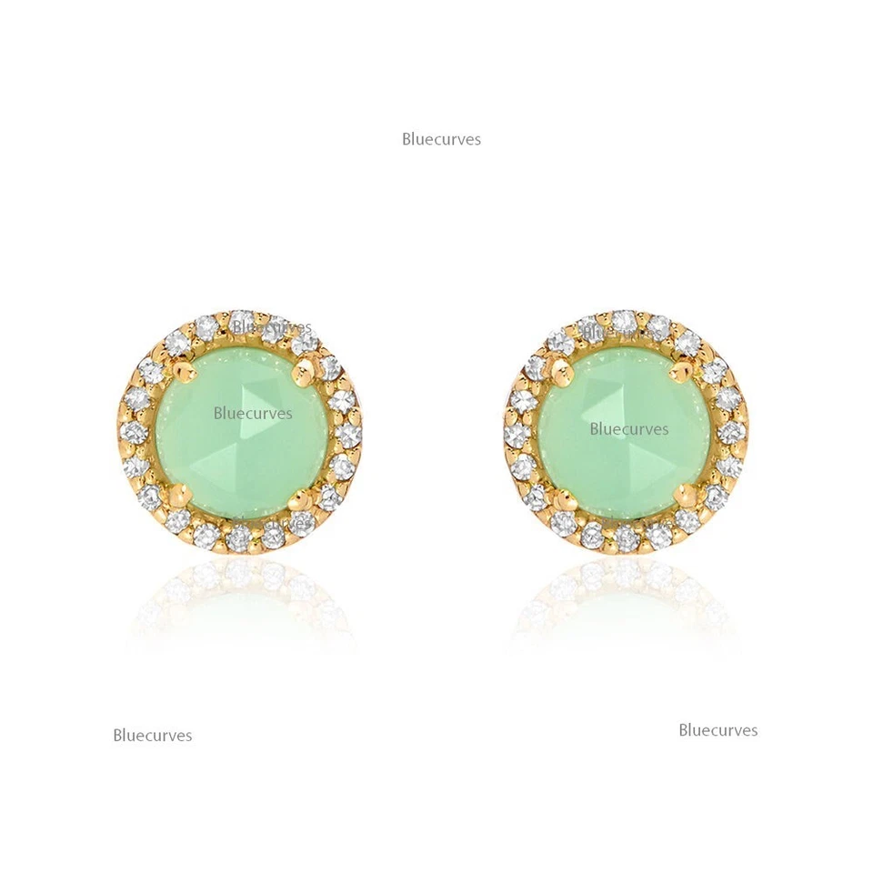 Pequeños tachuelas con halo de diamantes naturales y crisoprasa real de 5 mm de oro de 14 k para joyería de boda Foto 4 de 4