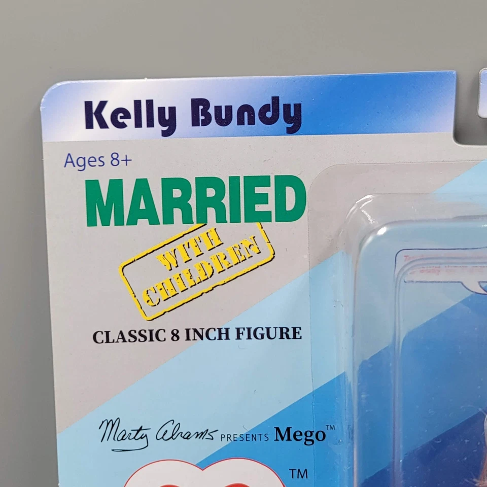 Figura de acción Kelly Bundy niños casados Mego 8" TV Favoritos vestido rojo #0837 Foto 2 de 4