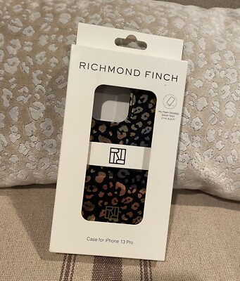 Richmond Finch iPhone 13 Pro Case - Gold Leopard (6.1 inch)