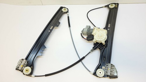 BMW 5er E61  Fensterheber mit Fensterhebermotor Motor vorne links 7075667 E (04)