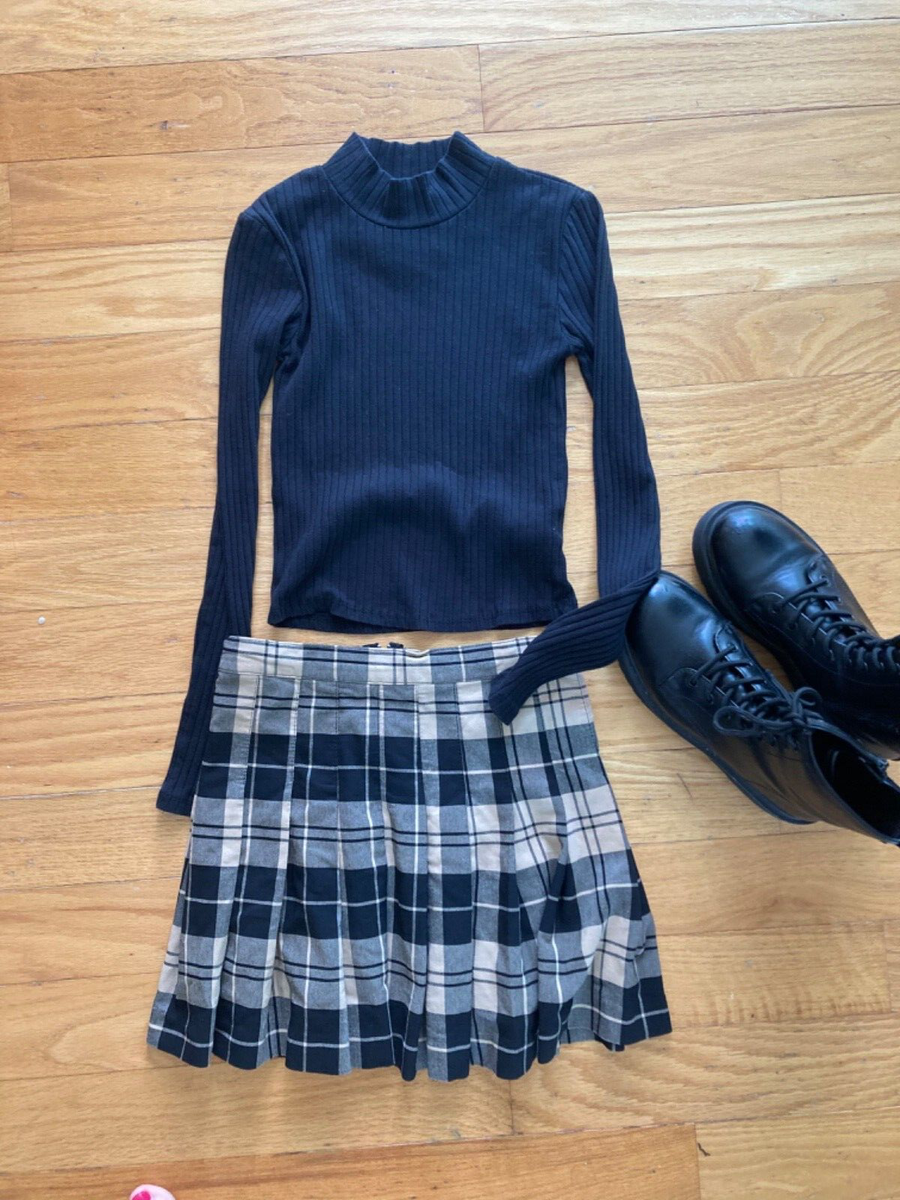 GIRLS/TEEN PIECE LOT MOCK NECK TOP SZ XS PLAID SKIRT SZ M