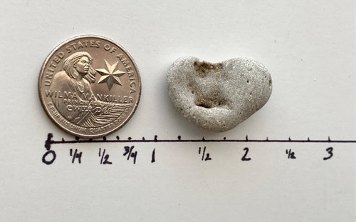 Natural Beach Holey Rock ❤️Love Charm Hag Fairy Adder Stone Heart Shaped Luck US - Imagen 10 de 14
