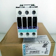1pc New Siemens Contactor 3RT1025-3KF44-0LA0