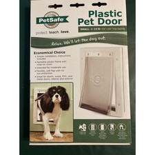 Petsafe Plastic Pet Door Small 1-15 LB's 5 1/8 x 8 1/4 Flap Opening Open Box
