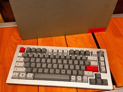 Keychron Keyboard 81 Pro Winter Bonfire 75% JP Wireless Used
