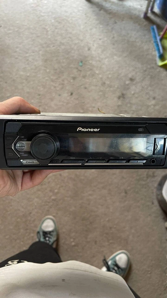 AUTORADIO STEREO PIONEER NO BLUETOOTH MVH-S220DAB NERO PER CAR AUDIO - Immagine 2 di 4