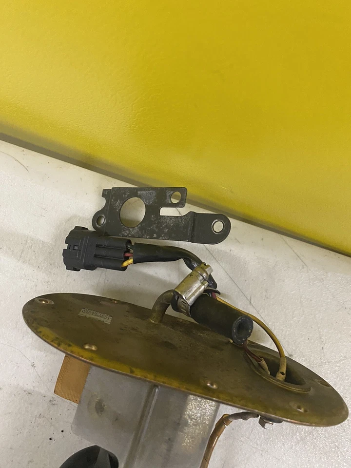 CONJUNTO BOMBA COMBUSTIBLE DE FÁBRICA APRILIA RSV 1000 R RSV TUONO R. Foto 3 de 4