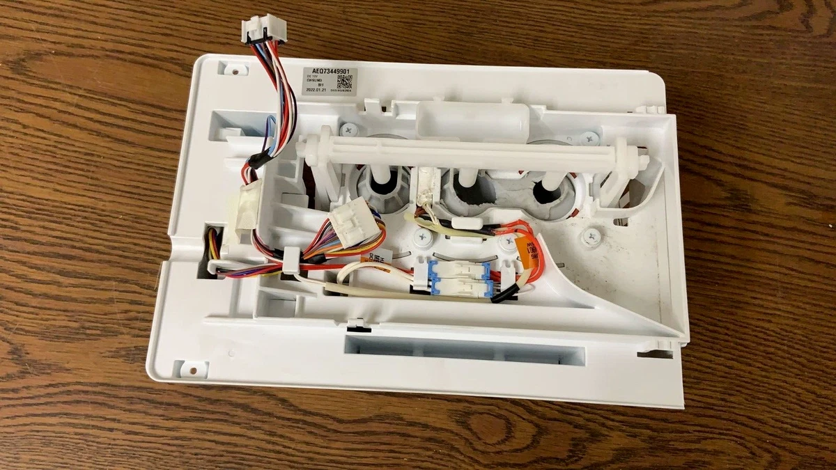 LG AEQ73449909 AEQ73449901 *GENUINE OEM* ICE MAKER ASSEMBLY (FOR 