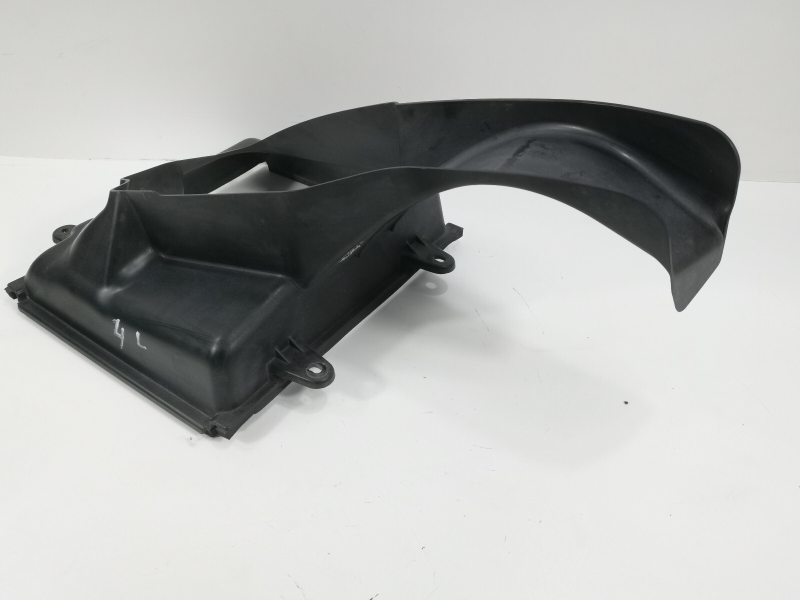 13- MASERATI GHIBLI S INTERCOOLER COWL P/N 670004140 O/S/F M157 FRONT LEFT Side