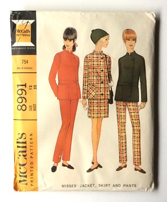 VTG 1967 McCalls 8991 Pattern Size 12 Carnaby Suit Sixties