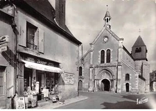 89 - SAN61336 - BLENEAU - La Place Châtaignier et l'Eglise Saint Loup - valoi