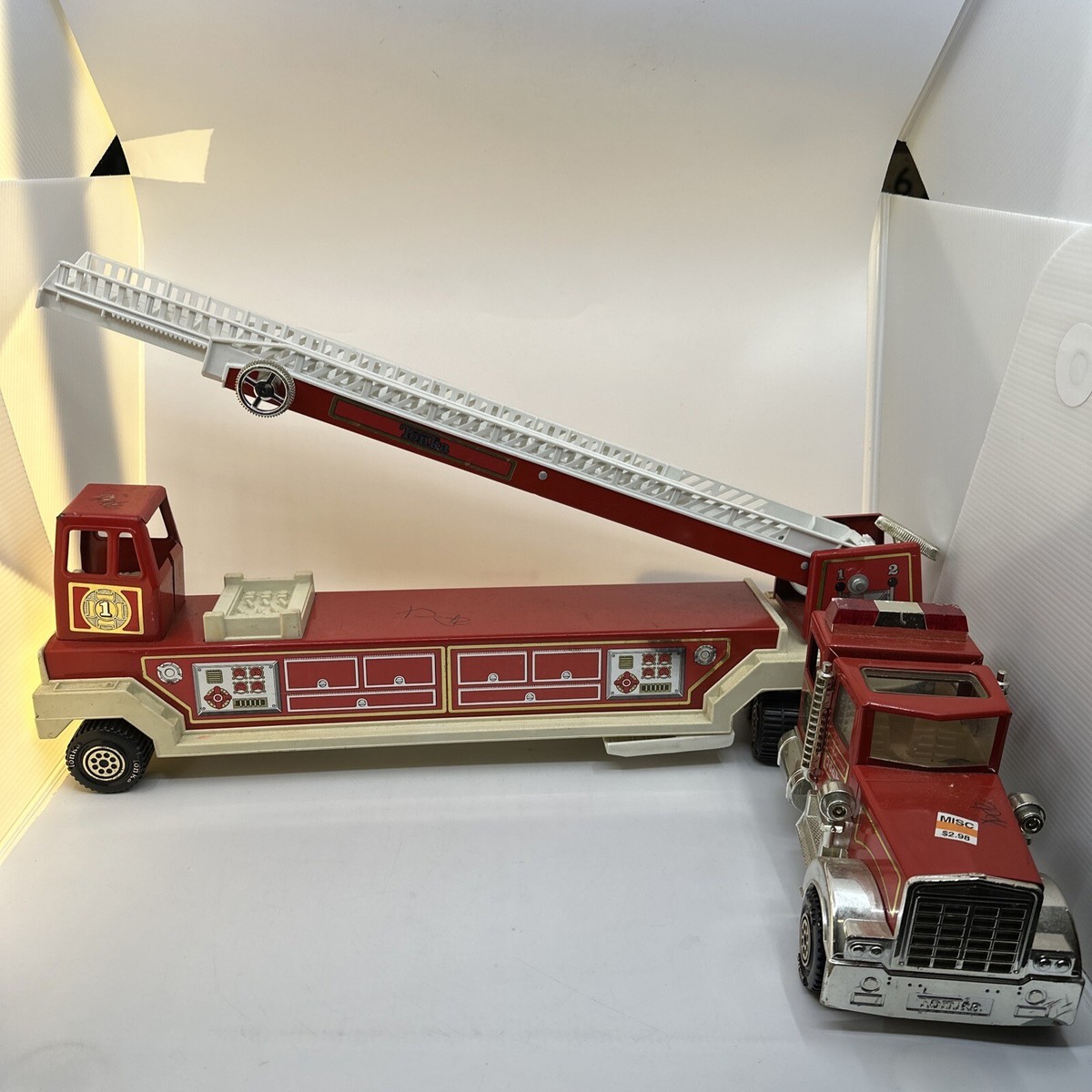 Vintage TONKA Hook and Ladder #1 Fire Engine Fire Truck And Trailer