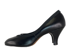 Vintage 1950s black pumps shoes 7.5 slip on pin-up closed toe heels BUSKENS