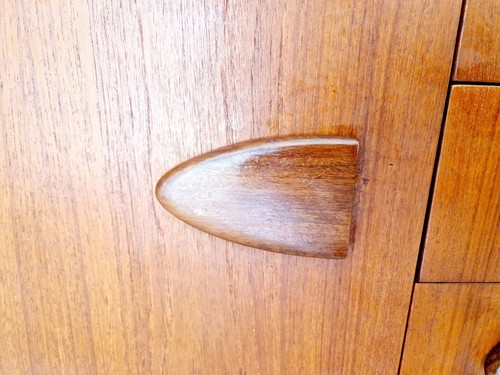Mid Century Bowfront Teak Sideboard - Picture 3 of 15