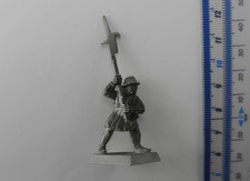 BRETONNIAN MEN-AT-ARMS HALBERDIER w. halberd Metal Army Warhammer 1990s Z3aA