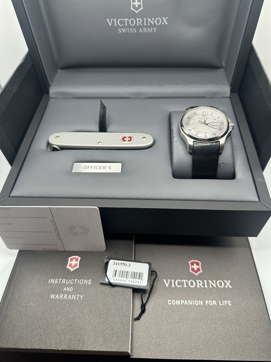 Victorinox Swiss Army Officers Day Date Watch 241550 40mm Full Set