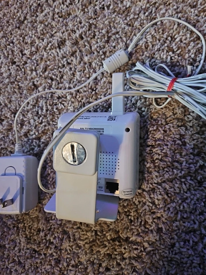 Cámara de seguridad para Internet TriVision Foto 3 de 3