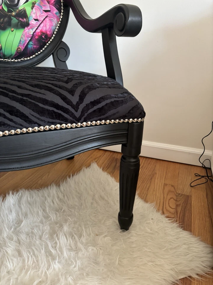 Silla medallón estilo Luis XVI restaurada Foto 3 de 4