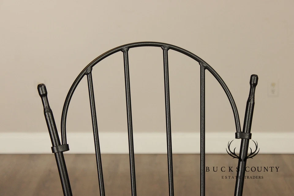 Conjunto de três banquetas giratórias Charleston Forge - Imagem 4 de 4