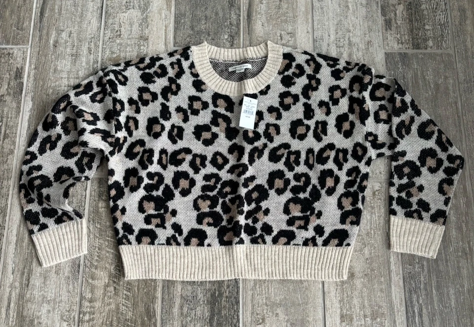 AMERICAN EAGLE CHEETAH SWEATER SIZE XSMALL NEW WITH TAGS