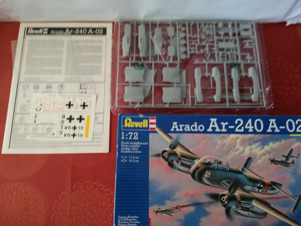 REVELL 04331 ARADO AR-240 A-02 + 04310 AR240 C-02 - n°2 KIT 1/72 - Immagine 4 di 4