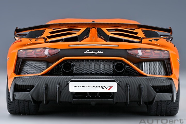 AUTOart 79218 LAMBORGHINI AVENTADOR SVJ (ARANCIO ATLAS/PEARL AUTOart 79218 LAMBORGHINI AVENTADOR SVJ (ARANCIO ATLAS/PEARL