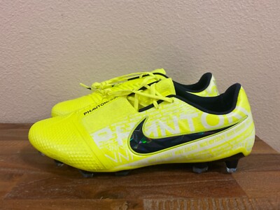 nike neon yellow cleats