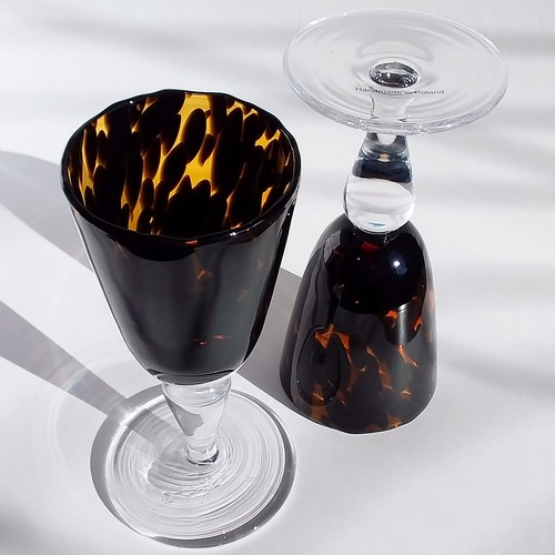 Tortoise Shell Glass Goblets Scallop Edge Bulbous Stem Hand Blown Poland 2pc Set - Picture 6 of 9