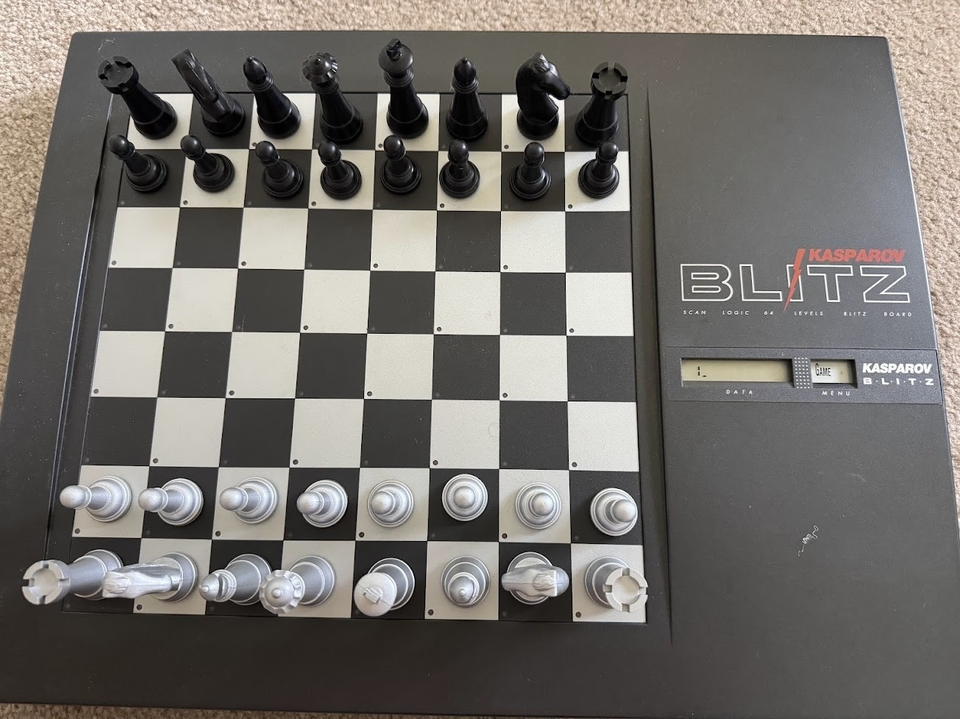 Desktop Set Png Saitek Kasparov Blitz Electronic Chess Computer - Complete Set w/ Case ...