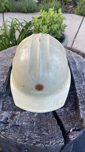 VTG White FIBERGLASS JACKSON SAFETY CAP-TYPE SC-1- MADE BY JACKSON PRODUCTS-USA