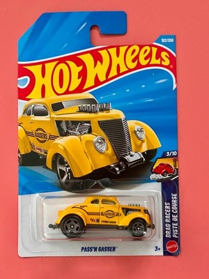 Hot Wheels Lot of 4 Pass'n Gasser, HW50 Concept, Instant Boost, Lamborghini