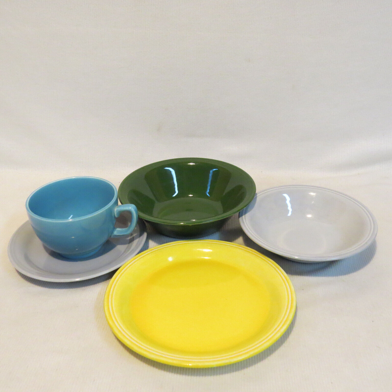 Lot 5 Laughlin Mothers Carnival Oats 1950s Fiesta® Colors Cup Saucer Plate Bowls