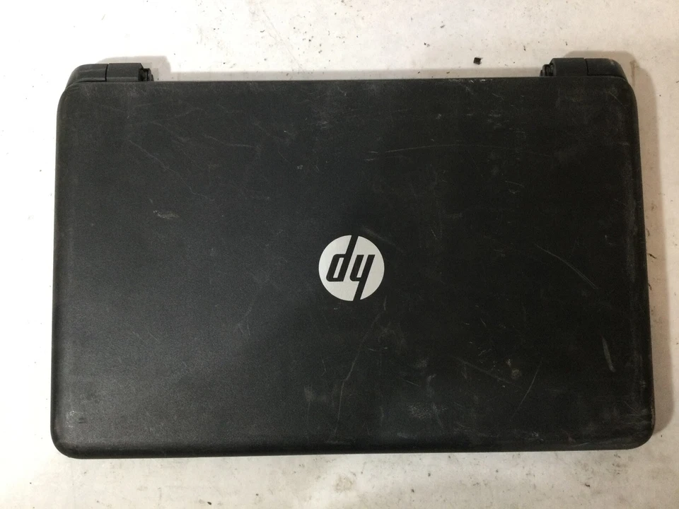 HP LAPTOP 15-F085WM - FOR PARTS - AMD A10 - NO RAM - BROKEN LCD - READ DESC - BB - Image 4 of 4