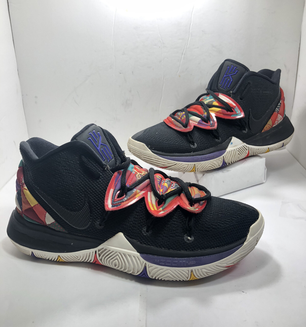 kyrie 5 chinese new year price