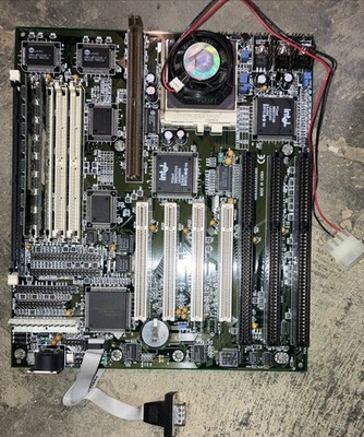 QDI P5I430VX-250DM Explorer II V2.0 w/CPU & Memory TESTED