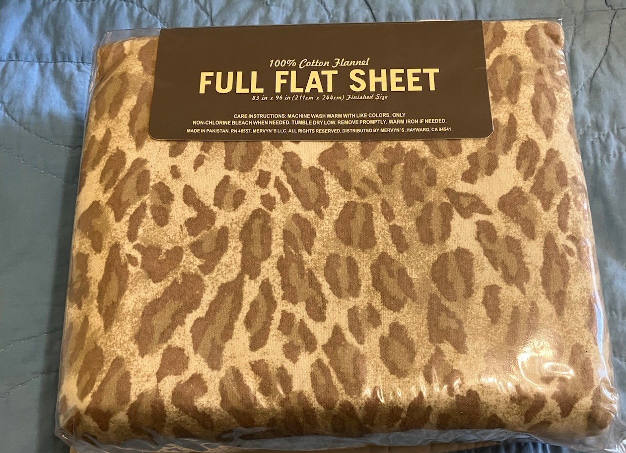 Sierra Home By Mervyns Full Flat Flannel Sheet .NIP Cheetah Print