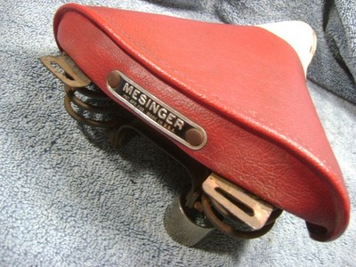 Selle Vélo Vintage Mesinger Rouge Type Schwinn - Très Bon état Avec Tige De Selle