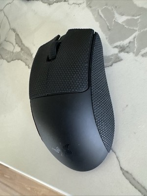 Razer DeathAdder V3 Pro Gaming Mouse: 63g Ultra Lightweight Lizardskins Iceskate
