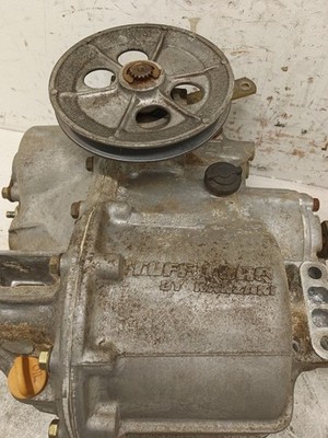 jun.611 JOHN DEERE 240 260 GT242 GT262 6-Speed Tuff Torq Transmission