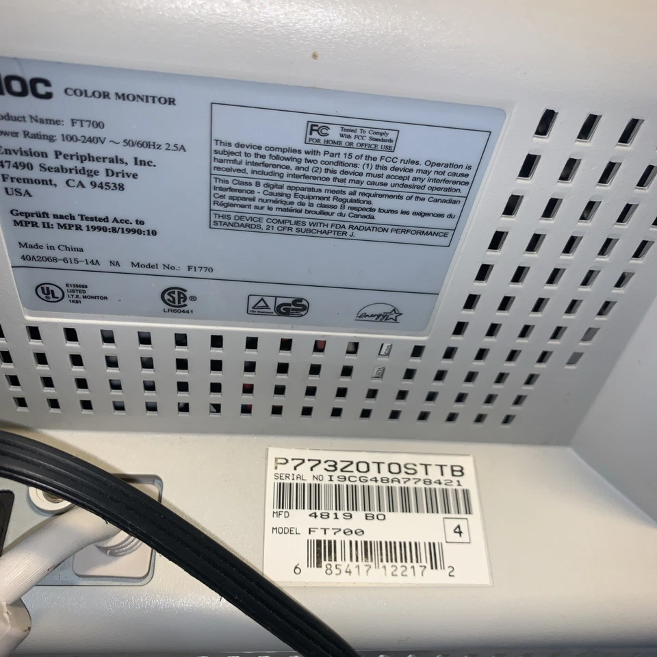 Flat screen ~ AOC FT700 17” CRT VGA Monitor Retro Gaming Display 1280 x 1024 - Image 2 of 4