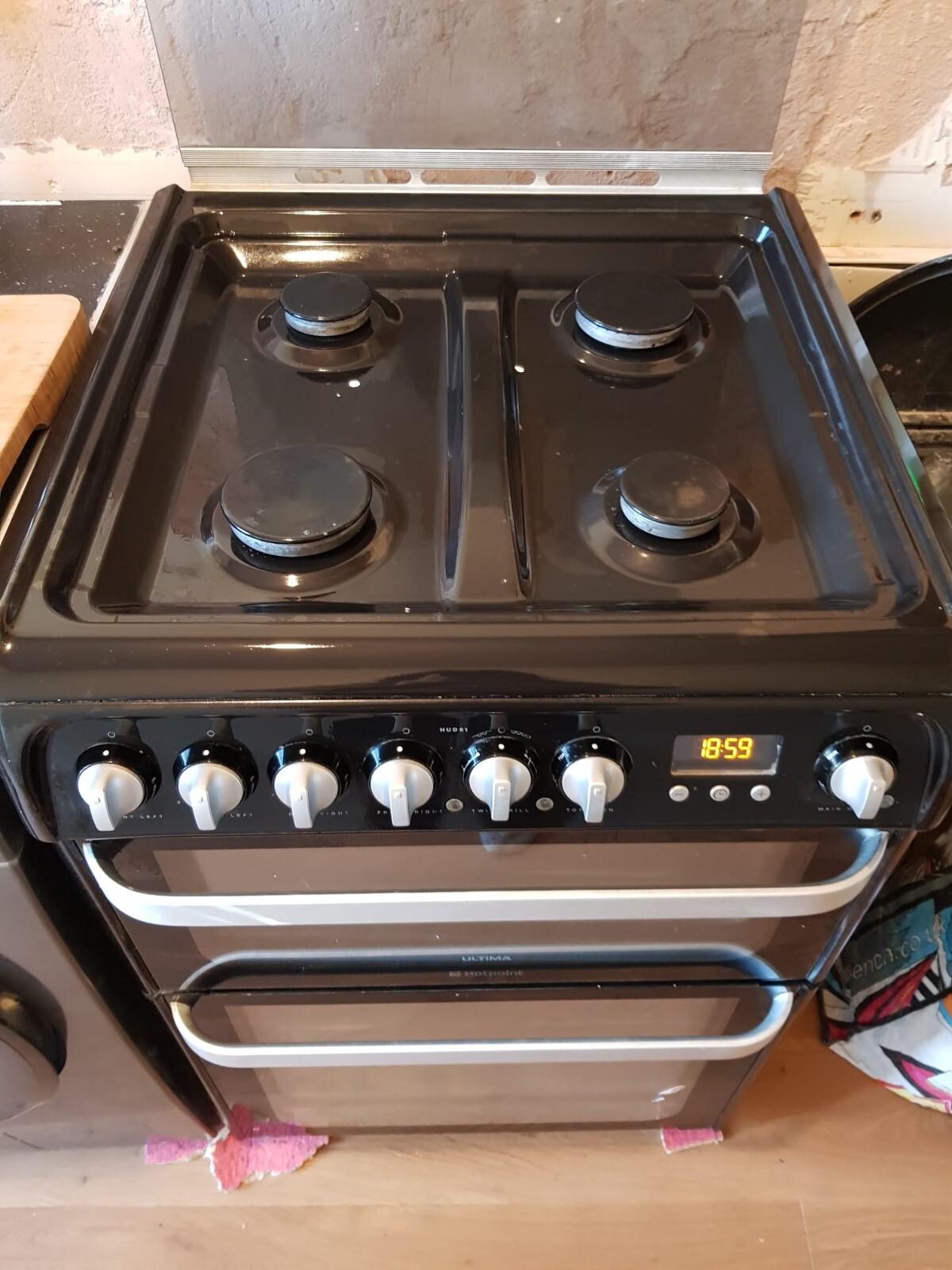 hotpoint ultima freestanding gas cooker black good working