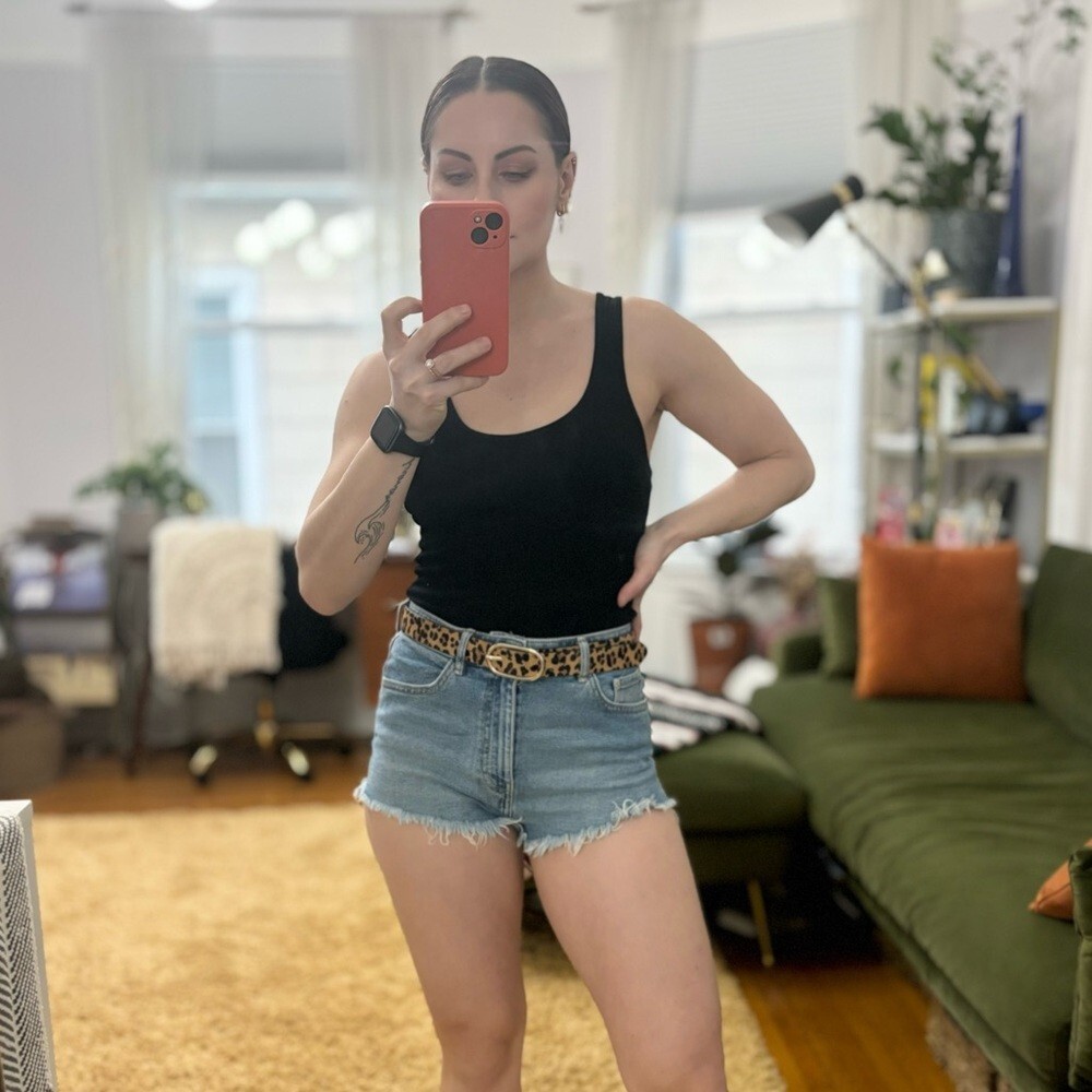 High Rise cut off Sz 4 Zara Denim Shorts thumbnail 3