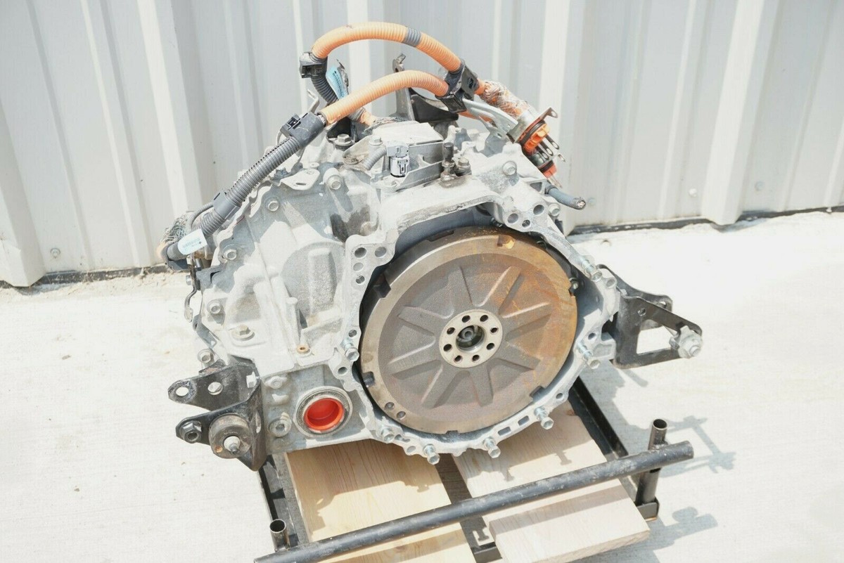 2013 TOYOTA PRIUS XW30 HYBRID 1.8L L4 GAS ELECTRIC AUTO