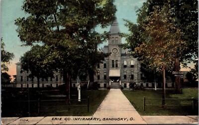 Postcard SANDUSKY, OH 1913 ERIE CO. INFIRMARY Put-In-Bay Postmark Nurses on Step