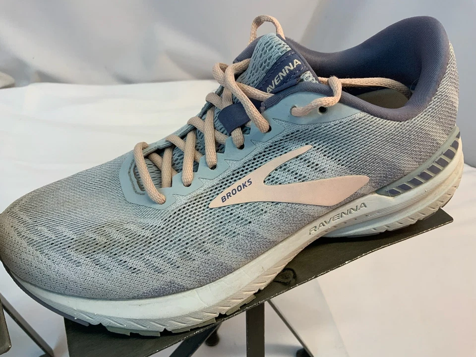 Brooks Ravenna 10 Sz 7 Women Light Blue Running Shoes Worn 3 Times YGI L1S-76 - Image 3 of 4