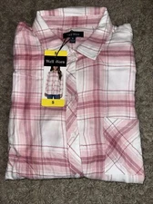 NEW Women's Well Worn Button-Up Pink Plaid Super Soft Pocket Size Small