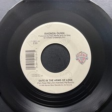 Rhonda Gunn, Safe In The Arms Of Love, 7" 45rpm, Vinyl NM