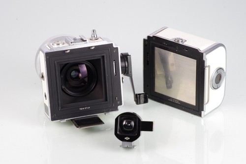 PREMIUM CLASSIC CHROME HASSELBLAD 500 SWC BIOGON 38mm A12 + Finder PEARL - Imagen 9 de 11