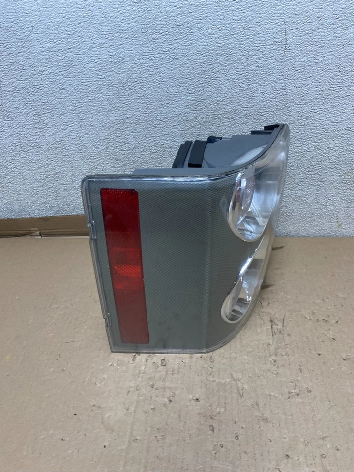 2006 - 2009 Land Rover Range Rover L322 Left Driver LH Tail Light Oem U1104 DW - Image 3 of 4